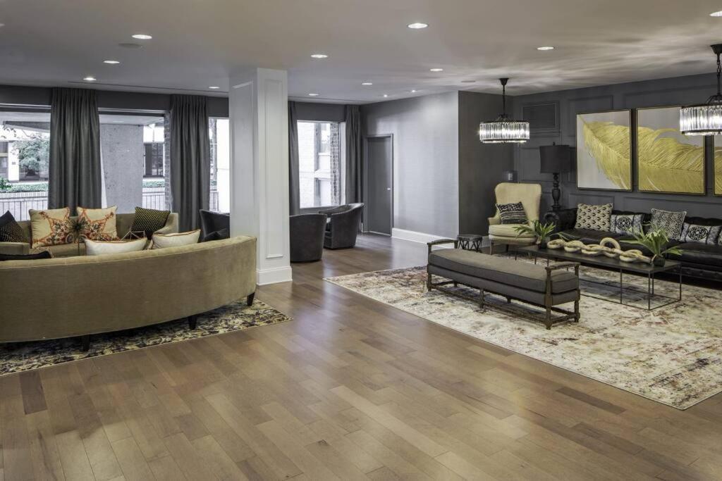 Elegant Apartment W Views At Crystal City Arlington Extérieur photo