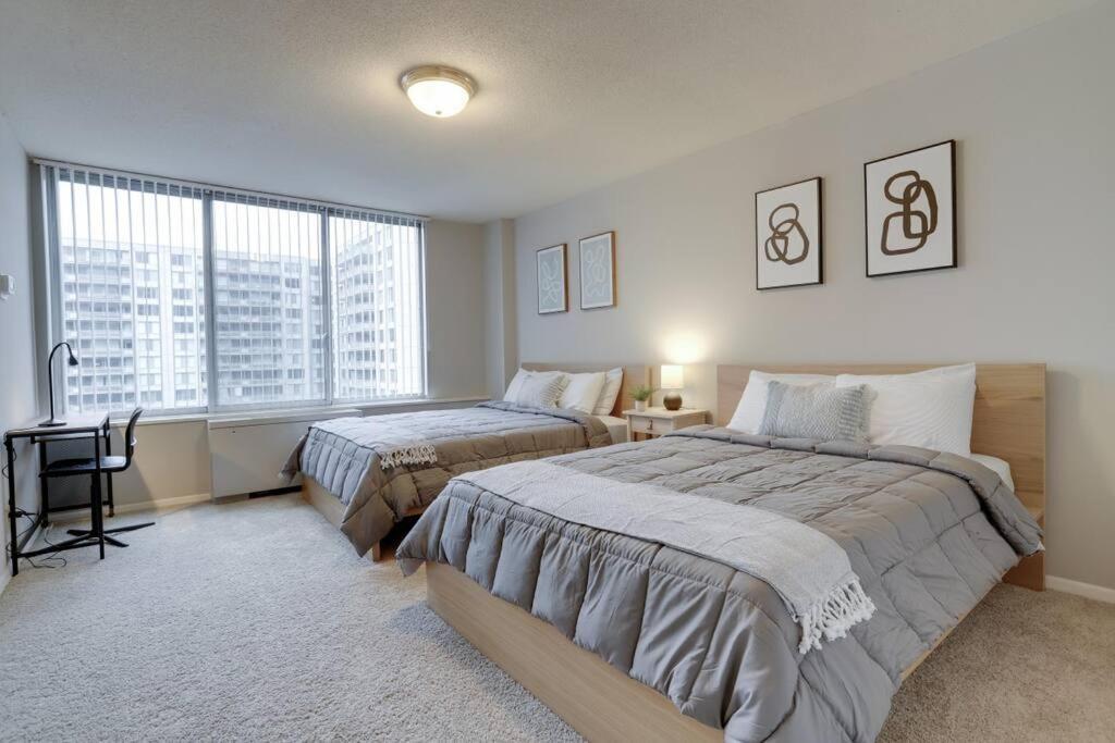 Elegant Apartment W Views At Crystal City Arlington Extérieur photo