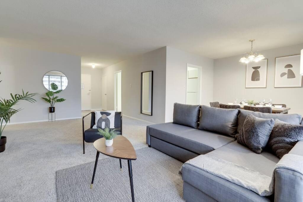 Elegant Apartment W Views At Crystal City Arlington Extérieur photo